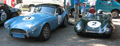 AC Cobra 289 1965, V8 4727cc, og en Lotus MK11 1956, 1940cc med smadred forsk�rm