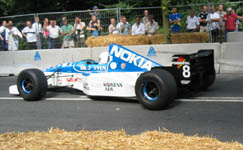 F1 Tyrell fra 1995 med Judd 3500cc V10.